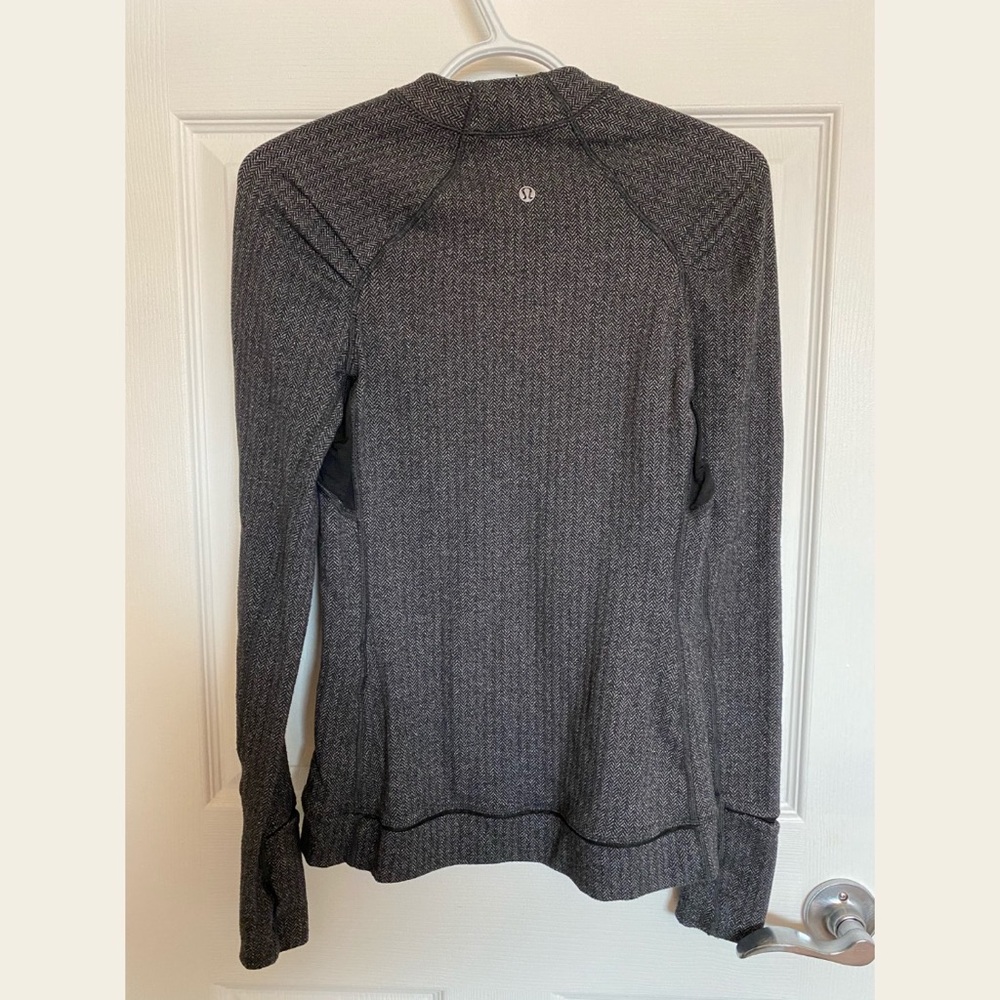 Lululemon long sleeve - Picture 2 of 3